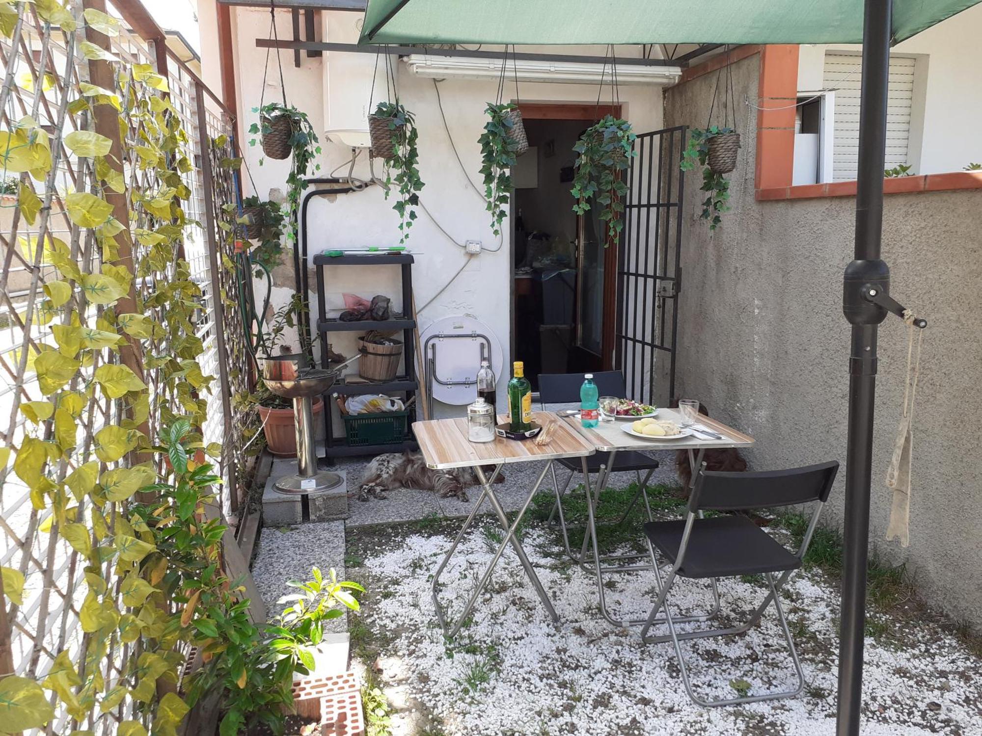 Вилла Rainbow House With Garden Виареджо Экстерьер фото